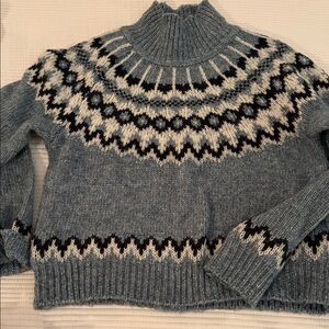 Joseph A Nordic Pattern Turtleneck Sweater - Blue and White
